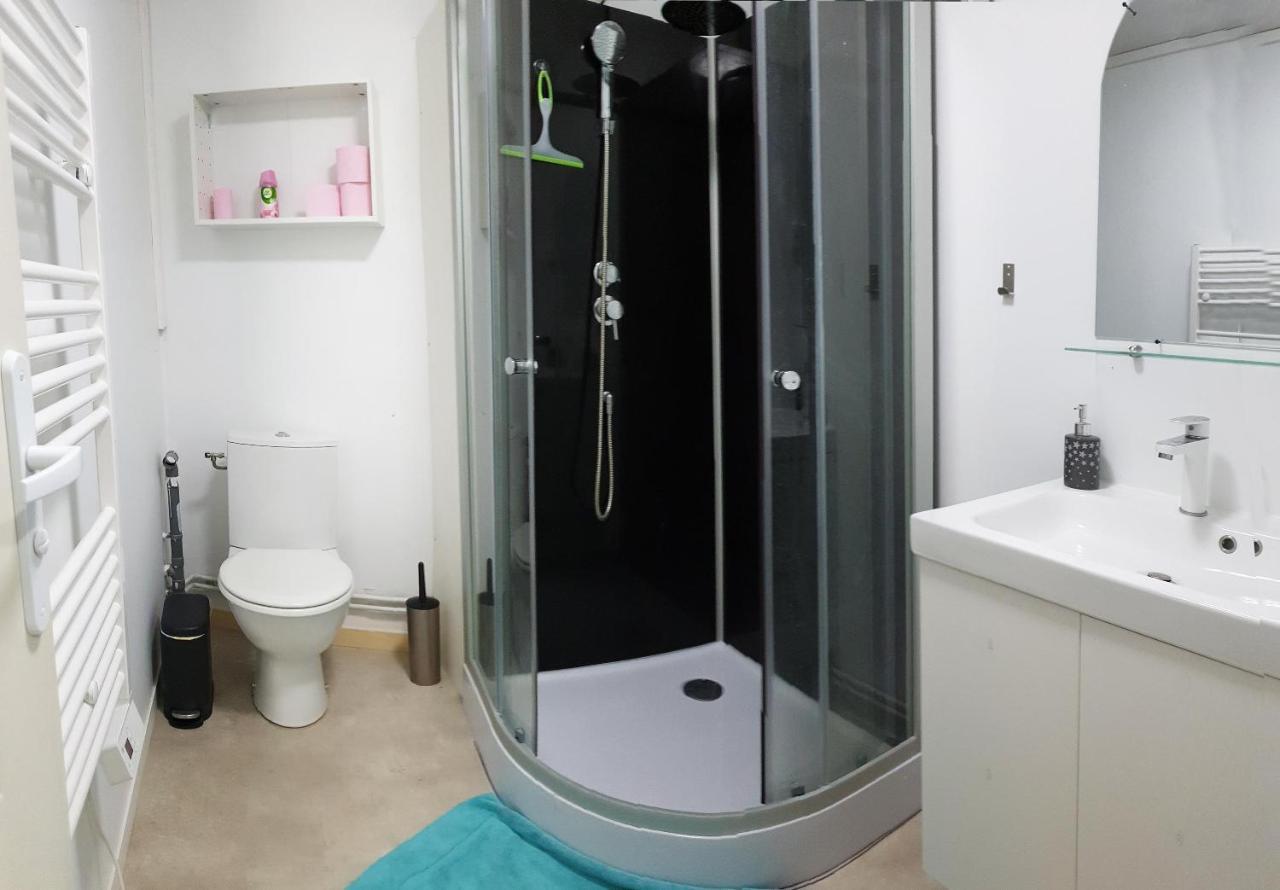 Vendegies-sur-Ecaillon Studio, Chambres, Appartement, Gite מראה חיצוני תמונה