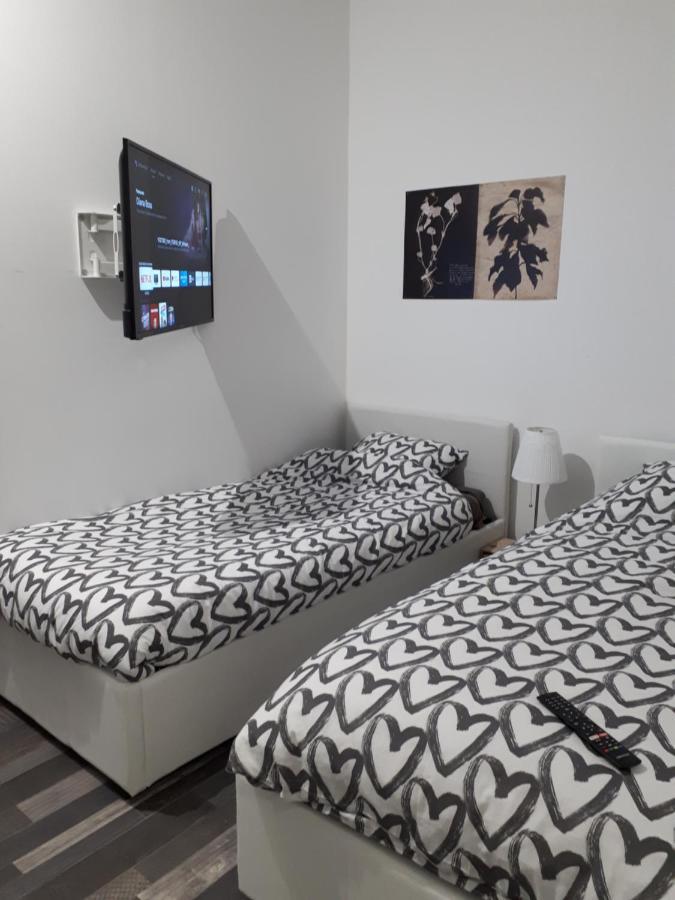 Vendegies-sur-Ecaillon Studio, Chambres, Appartement, Gite מראה חיצוני תמונה